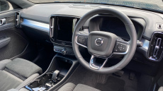 Volvo XC40 2.0 B4P Plus Black Edition 5dr Auto Petrol Estate